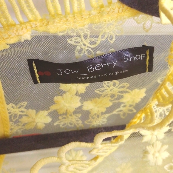 Jew_Berry Shop Yellow see through lace top with side tassel - Picture 7 of 9